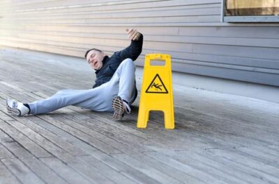 Slip and fall lawyer what should i do if an insurance company calls me after my slip and fall accident in georgia