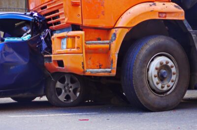 Atlanta ga truck accident lawyer failure to yield