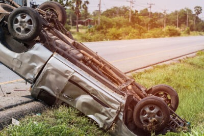 Rollover accident on major highway scaled