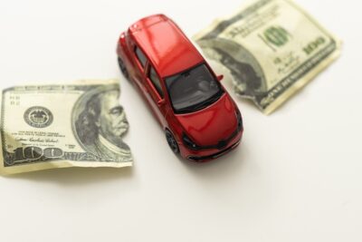 How do uninsured and underinsured motorist coverage work