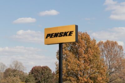 penske truck company sign