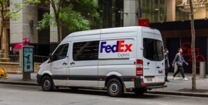 What to Do if I’m Injured in a FedEx Truck Accident?