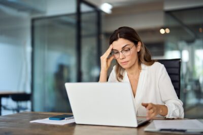 A woman with an invisible disability Googles ‘what are the 4 hidden disabilities?’